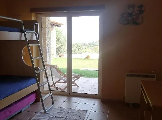 Gomes Pedro بيت للعطل